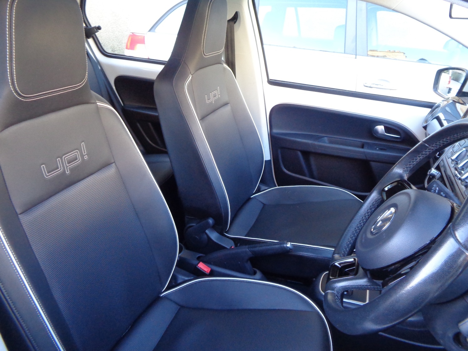 Used Volkswagen up! 2014 for sale - 78121239: Photo 13