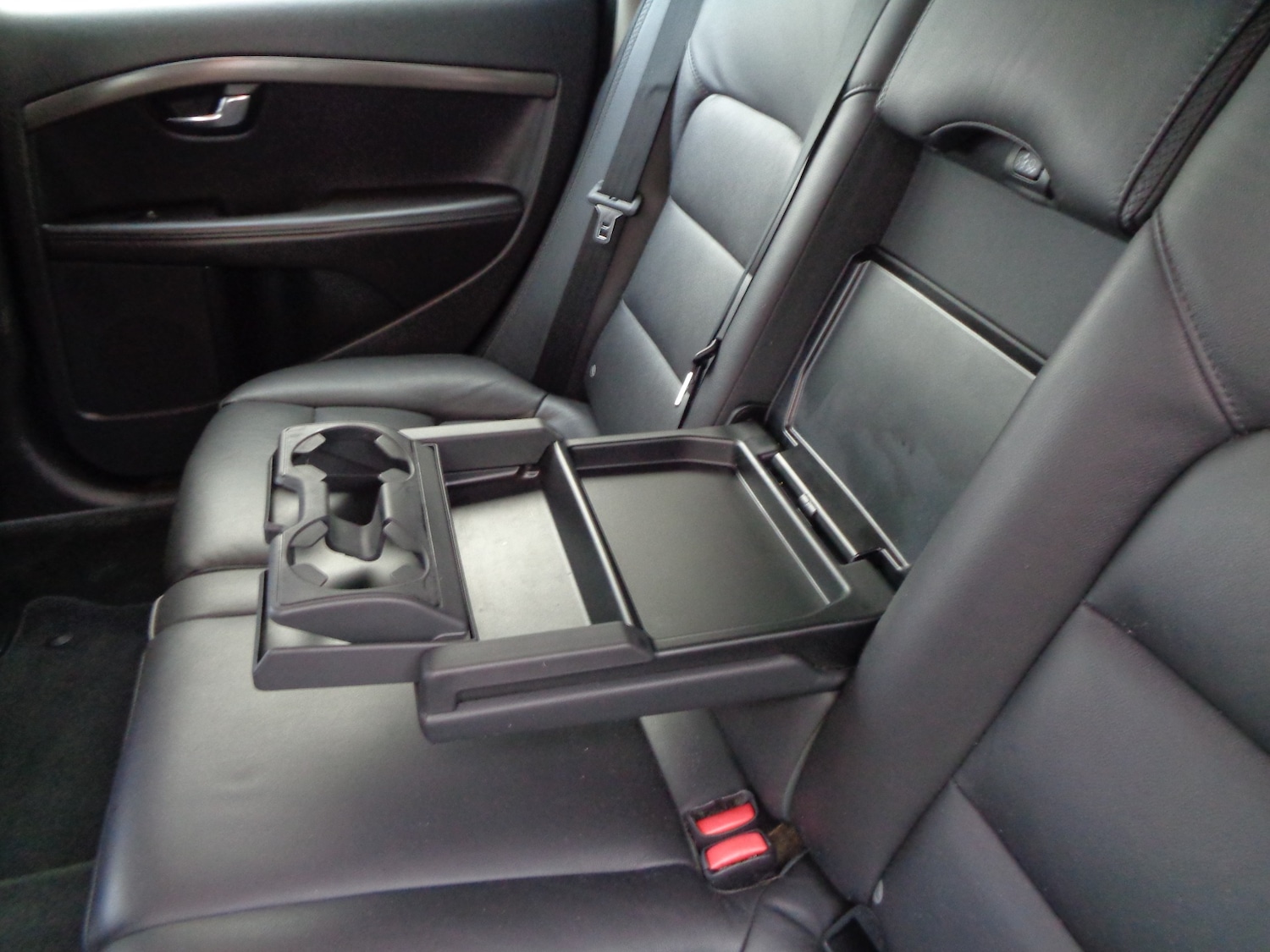 Used Volvo XC70 2015 for sale - 77001496: Photo 12