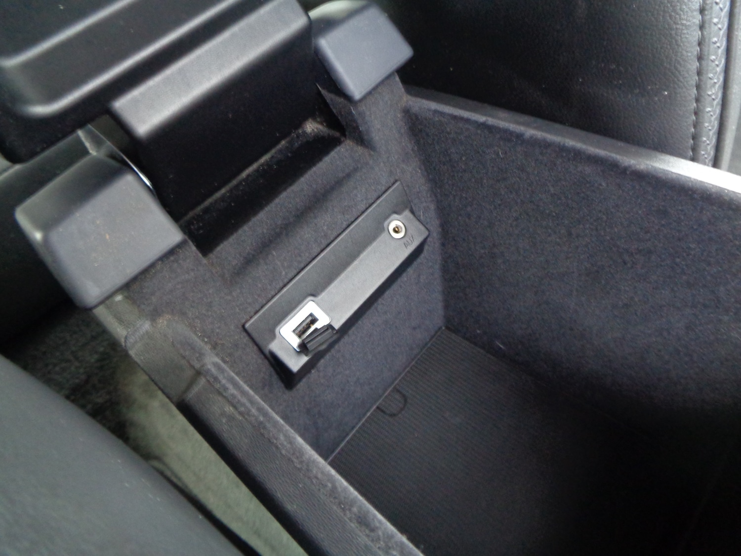 Used Volvo XC70 2015 for sale - 77001496: Photo 24