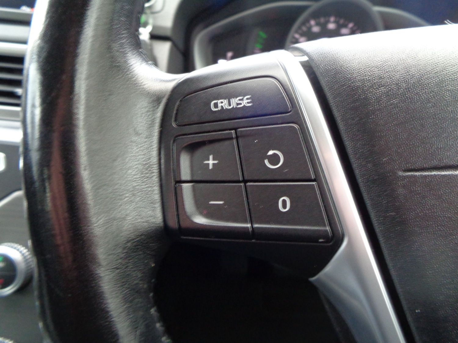 Used Volvo XC70 2015 for sale - 77001496: Photo 25