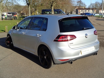 Used Volkswagen Golf 2016 for sale - 77951068: Photo