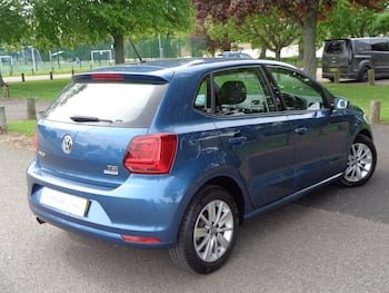 Used Volkswagen Polo 2015 for sale - 79625619: Photo