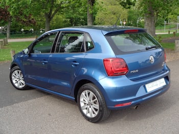 Used Volkswagen Polo 2015 for sale - 79625619: Photo