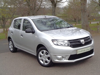 Used Dacia Sandero 2016 for sale - 78323827: Photo