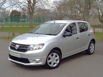 Used Dacia Sandero 2016 for sale - 78323827: Photo