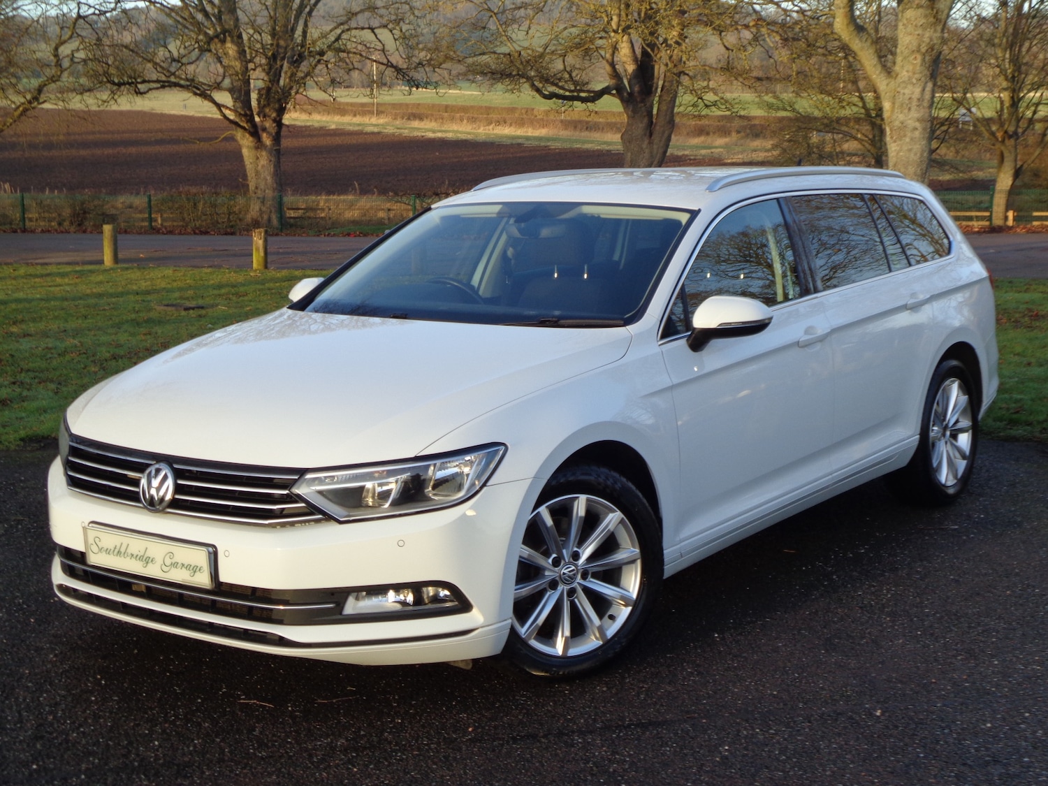 Used Volkswagen Passat 2015 for sale - 76969438: Photo 2