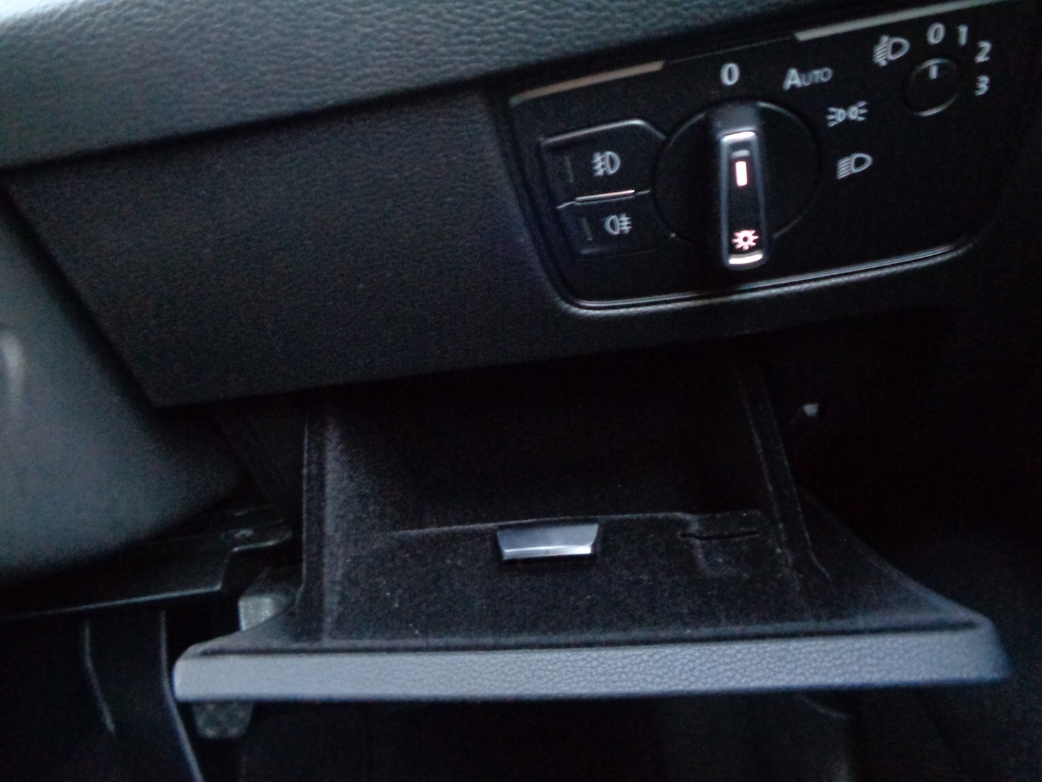 Used Volkswagen Passat 2015 for sale - 76969438: Photo 30