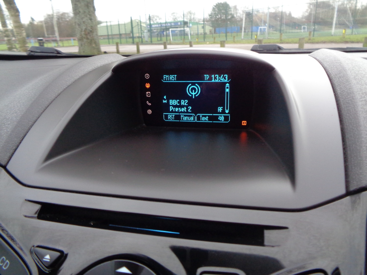 Used Ford Fiesta 2015 for sale - 76982954: Photo 15