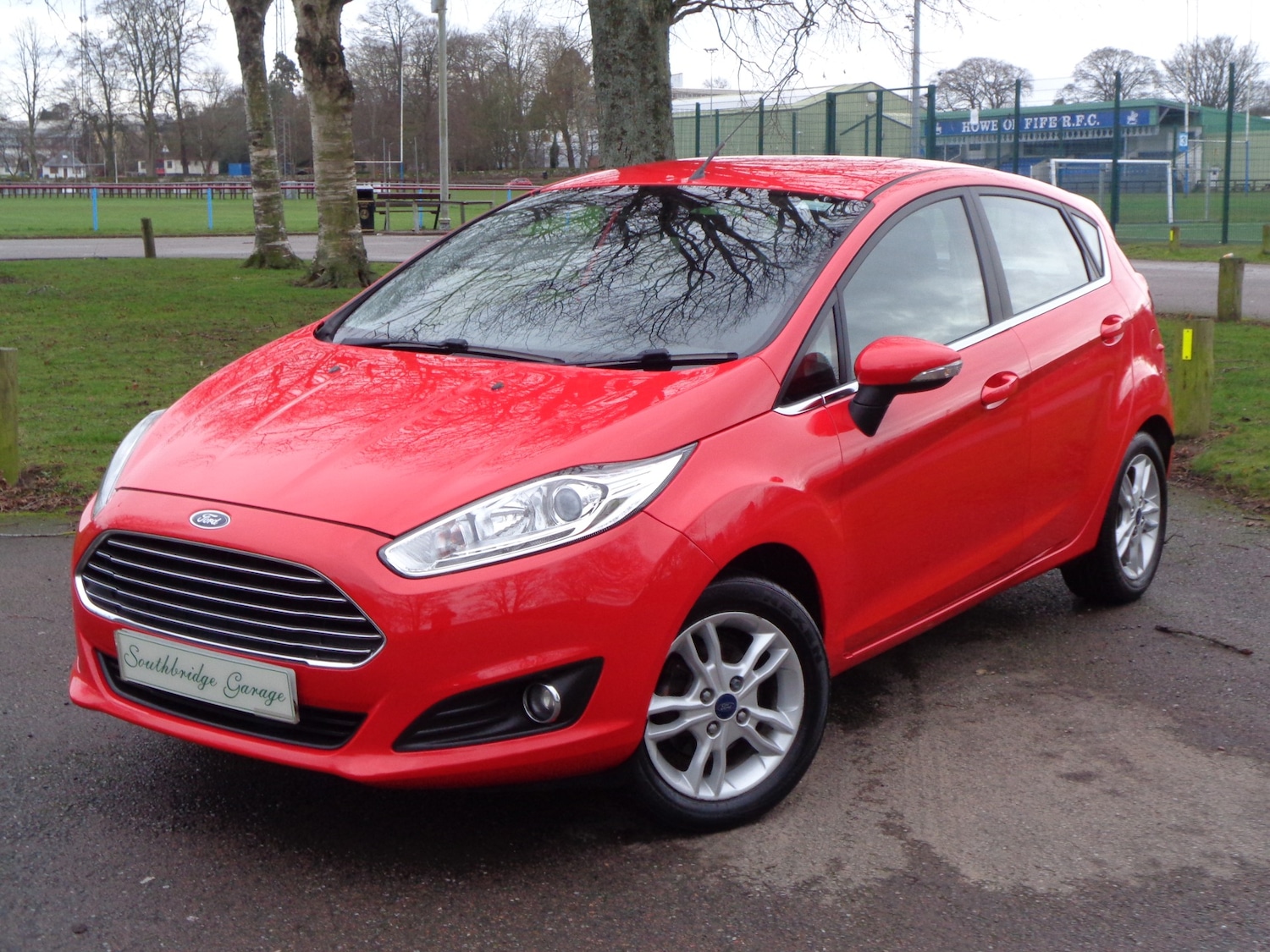 Used Ford Fiesta 2015 for sale - 76982954: Photo 2