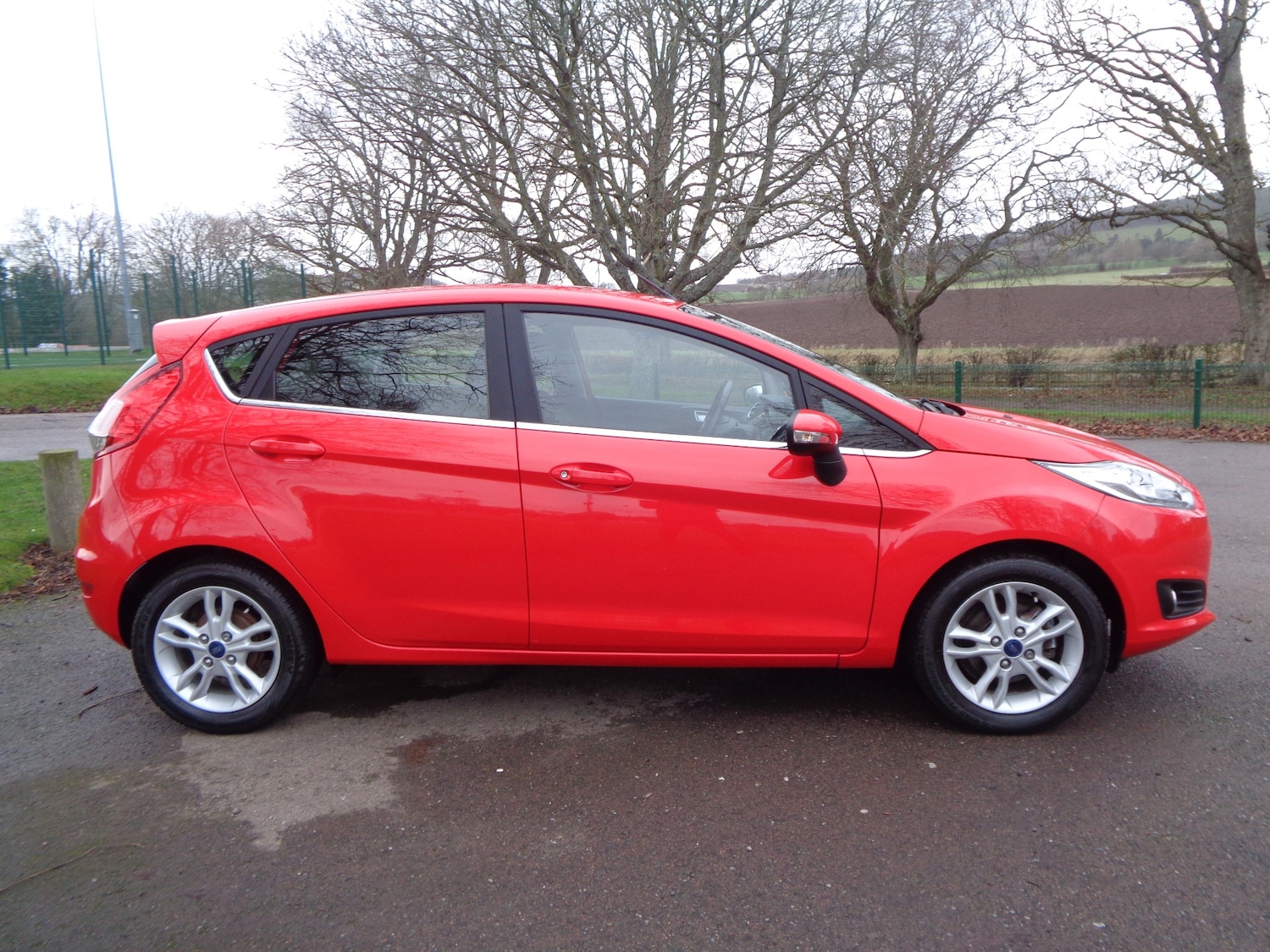 Used Ford Fiesta 2015 for sale - 76982954: Photo 9