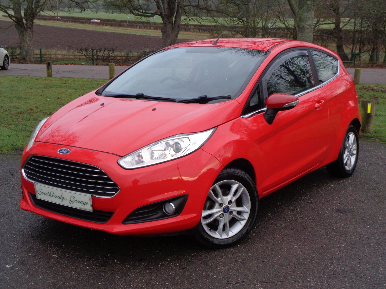 Used Ford Fiesta 2014 for sale - 76946004: Photo 2
