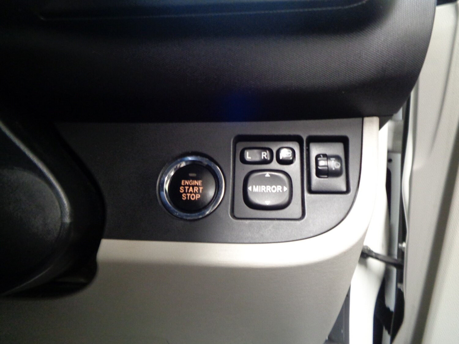 Used Toyota IQ 2011 for sale - 77515942: Photo 13