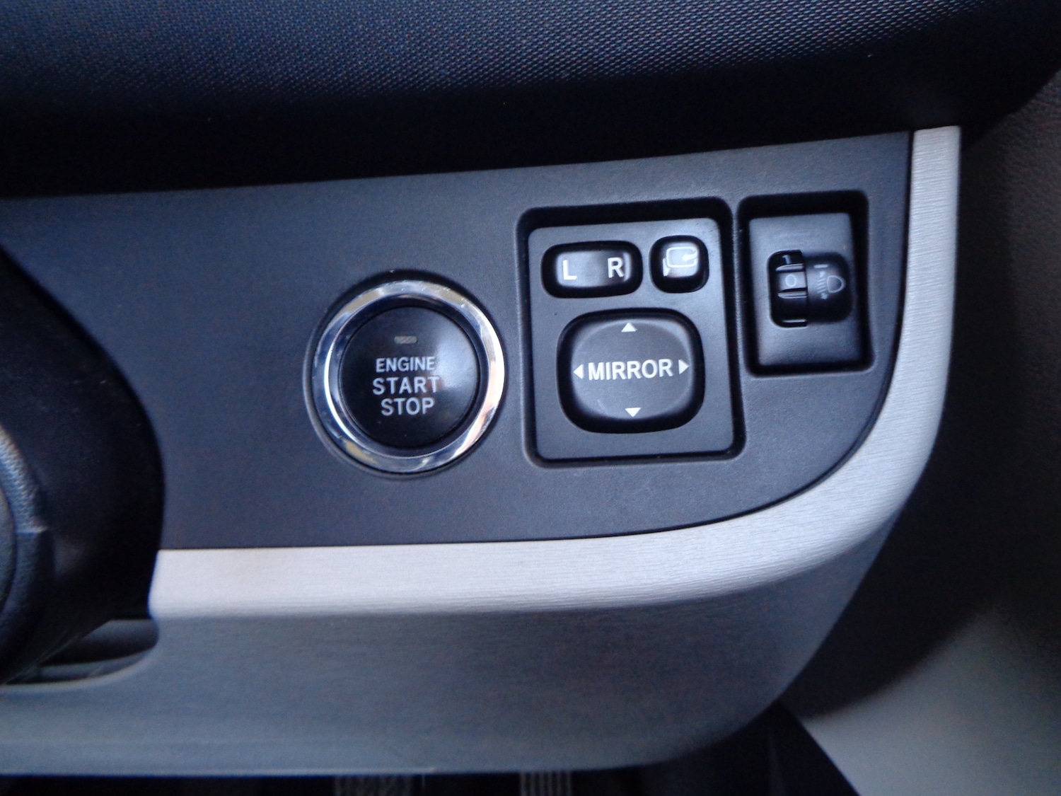 Used Toyota IQ 2011 for sale - 77515942: Photo 21