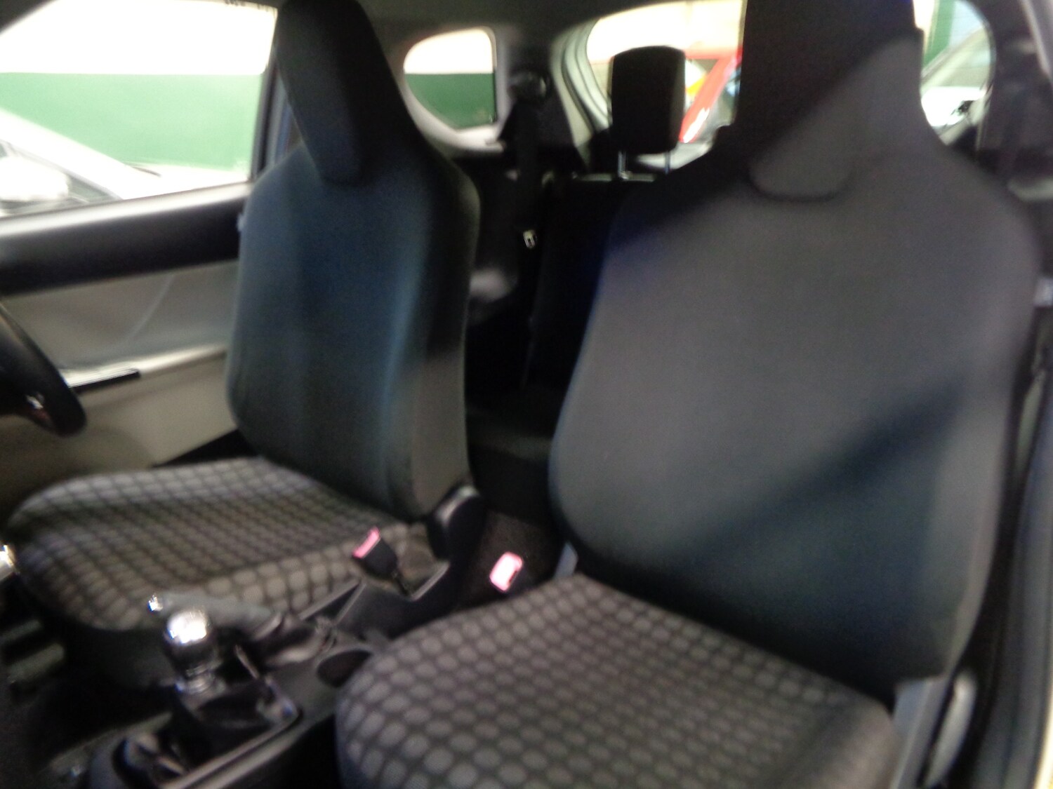 Used Toyota IQ 2011 for sale - 77515942: Photo 6