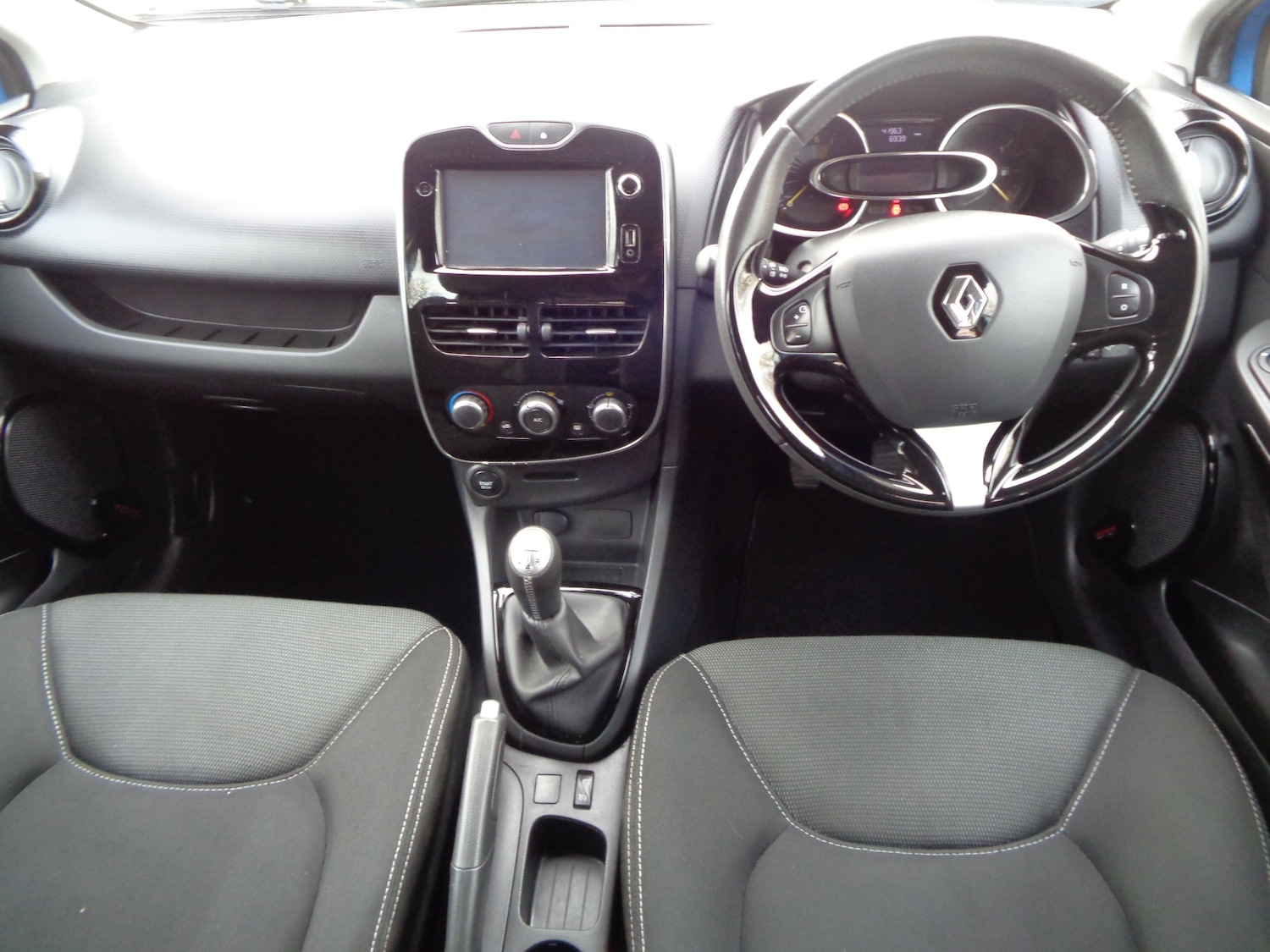 Used Renault Clio 2015 for sale - 77530647: Photo 14