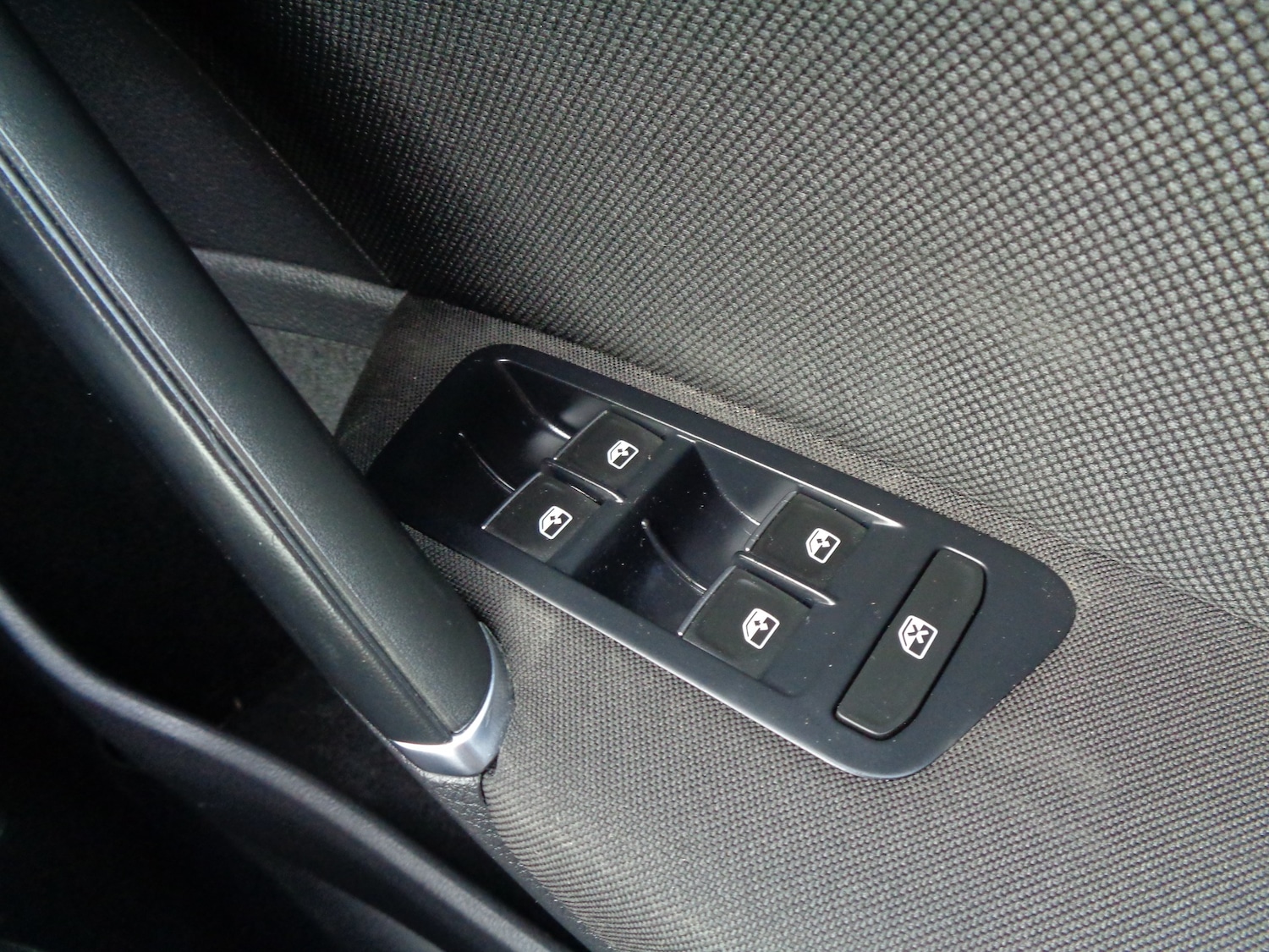 Used Volkswagen Golf 2016 for sale - 77901024: Photo 30