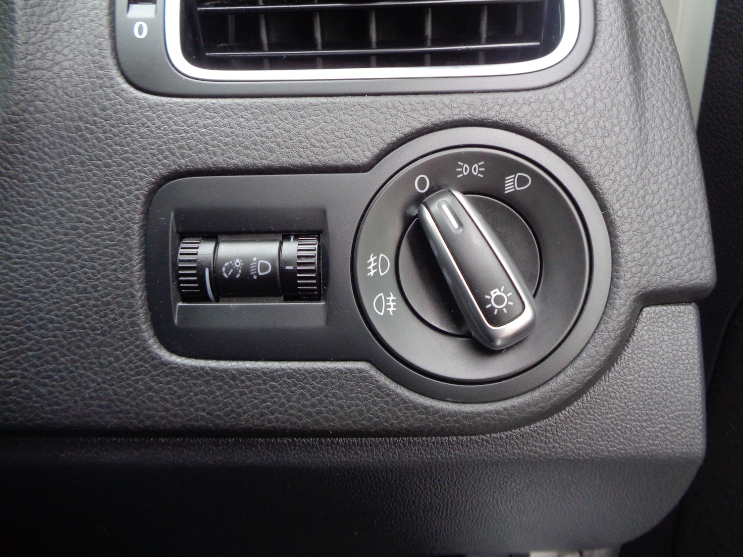 Used Volkswagen Polo 2014 for sale - 76193100: Photo 20