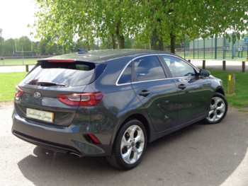 Used Kia Ceed 2019 for sale - 74559516: Photo
