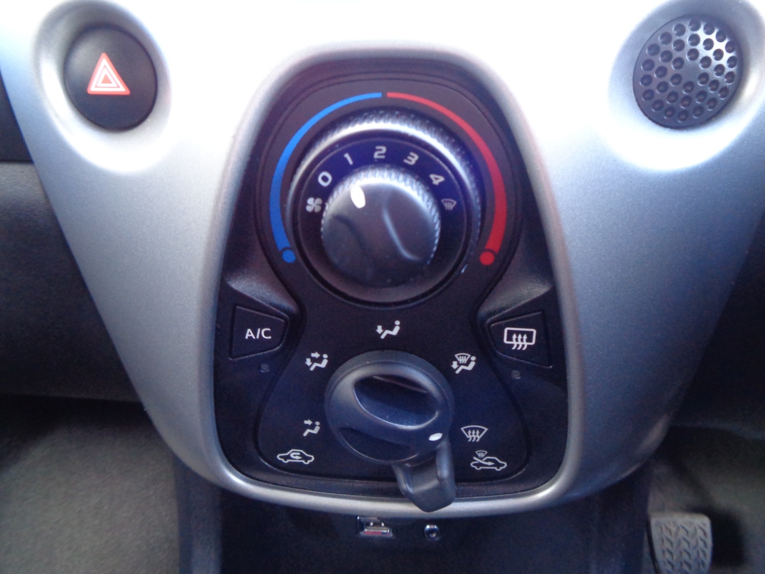 Used Peugeot 108 2016 for sale - 77663286: Photo 17