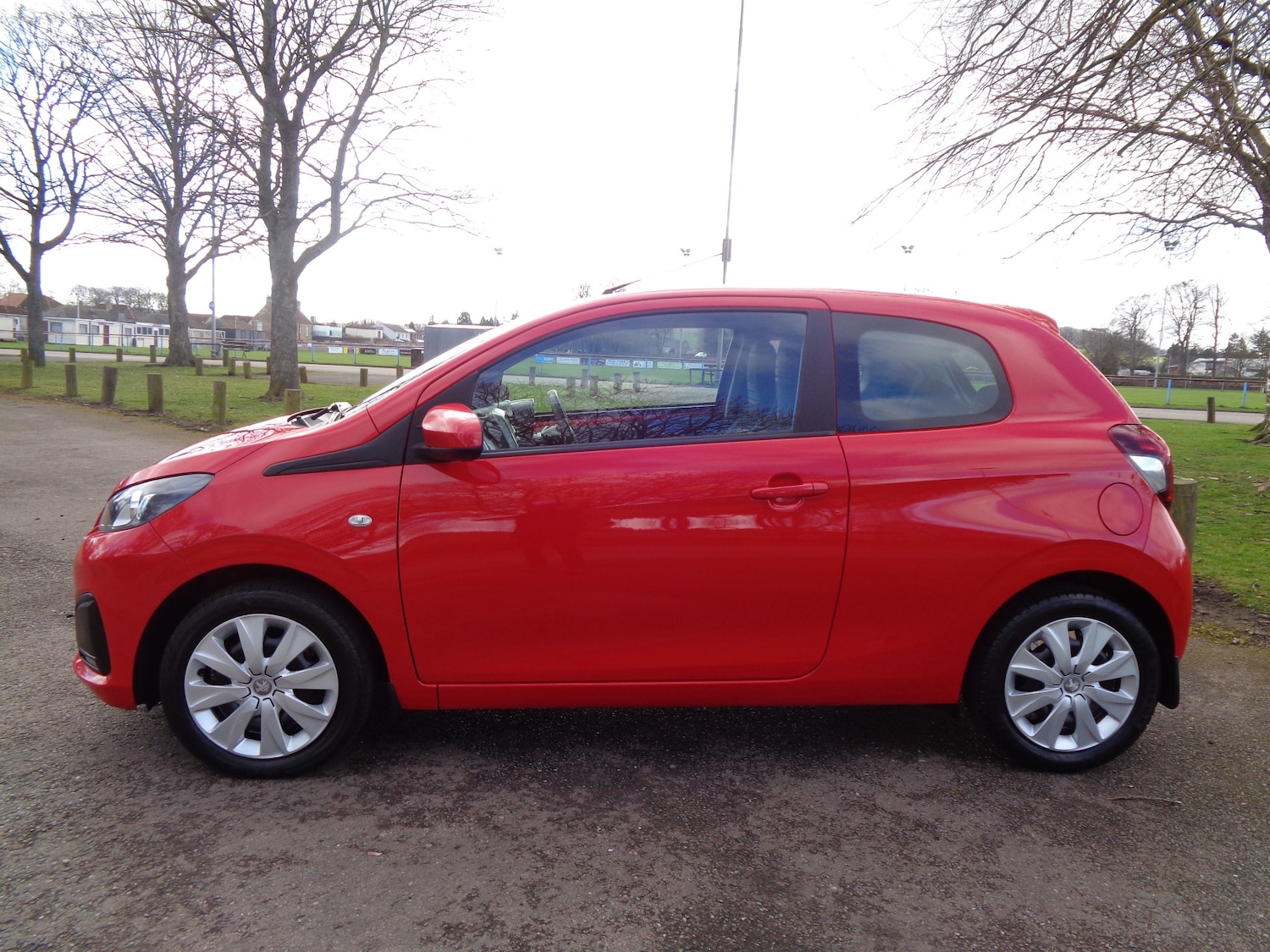 Used Peugeot 108 2017 for sale - 76931412: Photo 10
