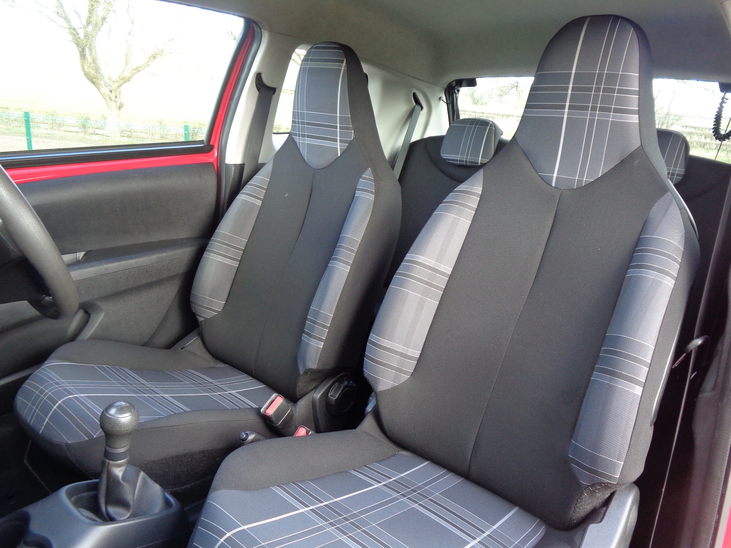 Used Peugeot 108 2017 for sale - 76931412: Photo 12