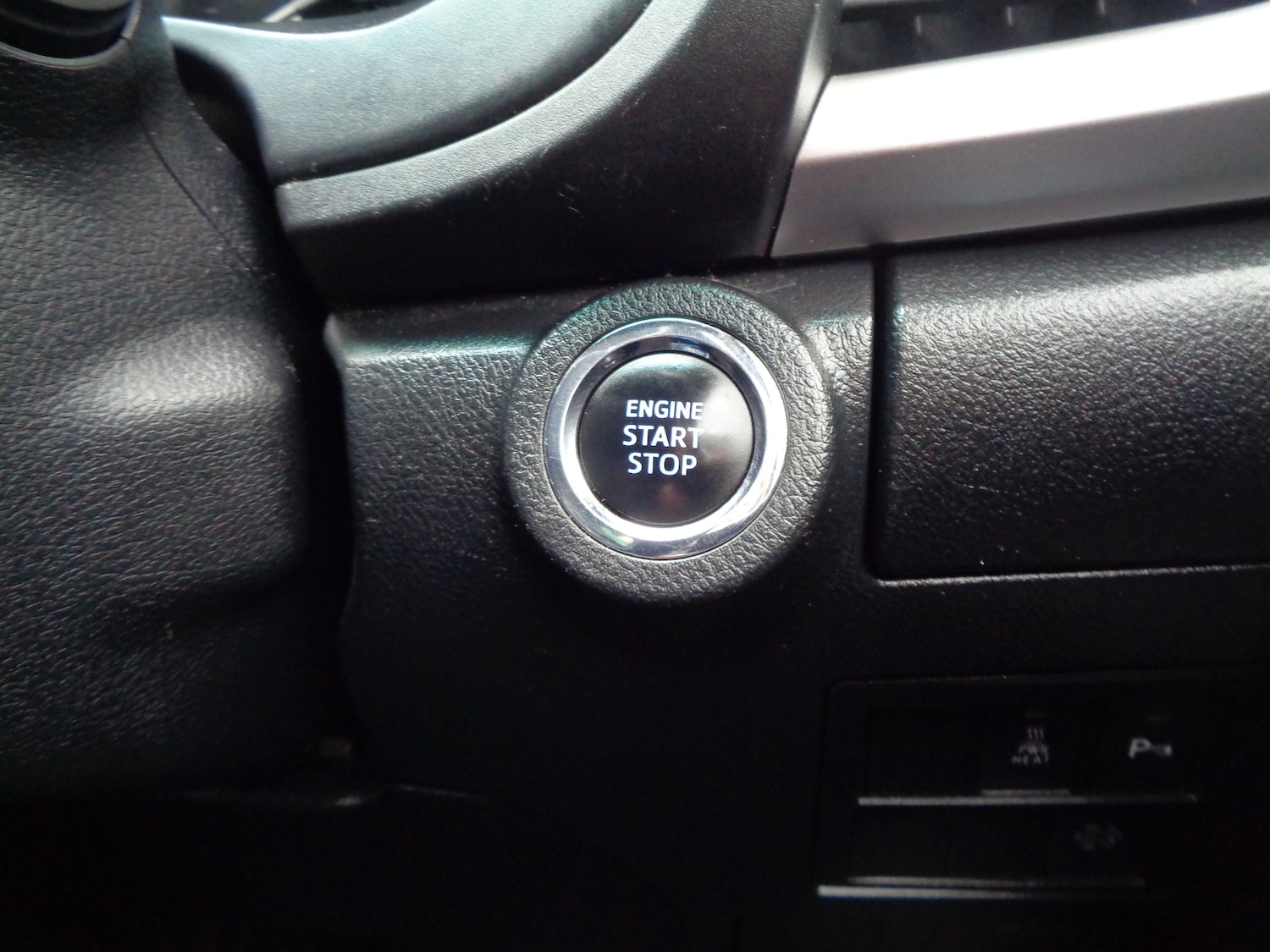 Used Toyota Hilux 2021 for sale - 78131670: Photo 36