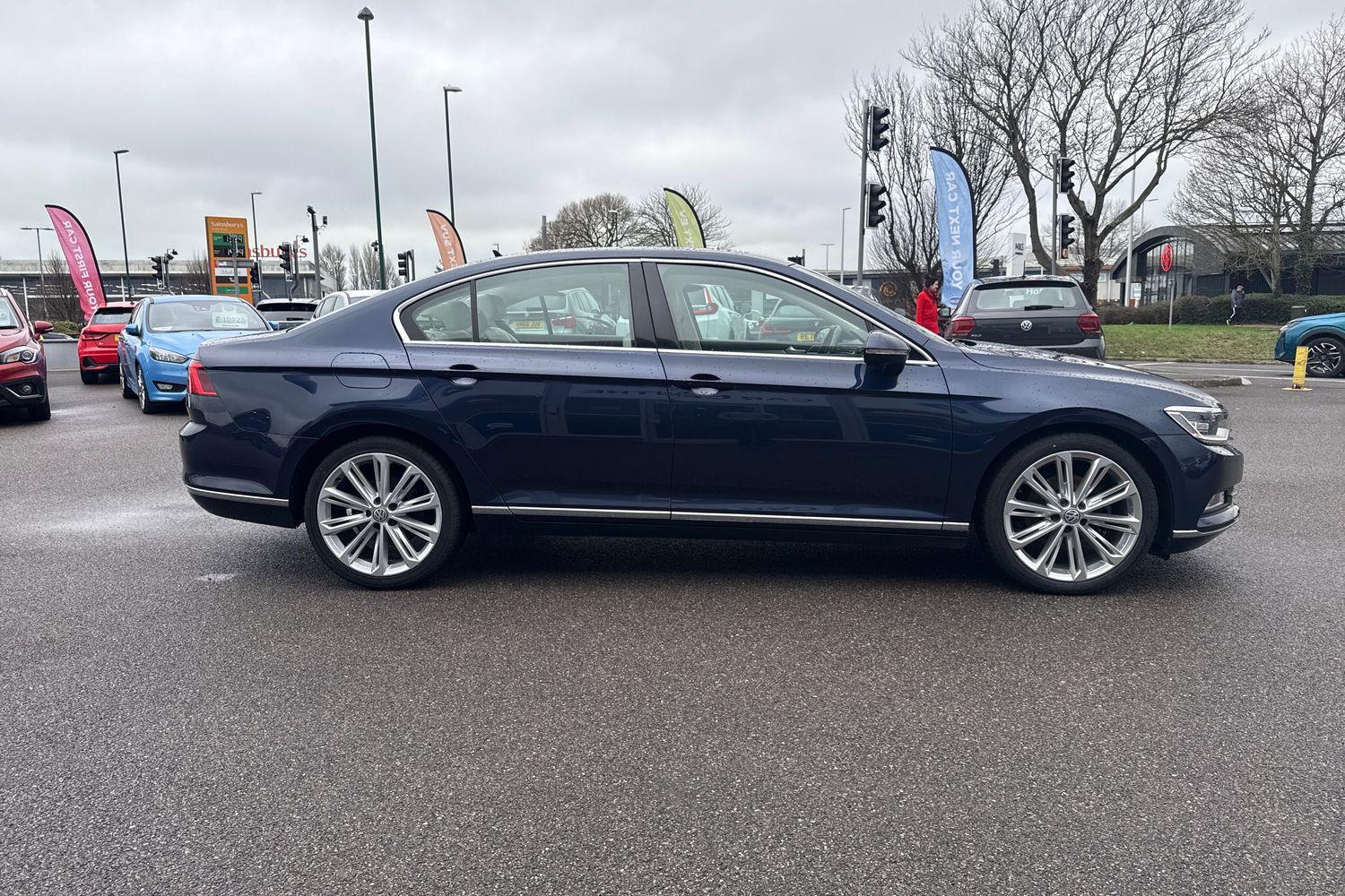 Used Volkswagen Passat 2016 for sale - 77921518: Photo 2