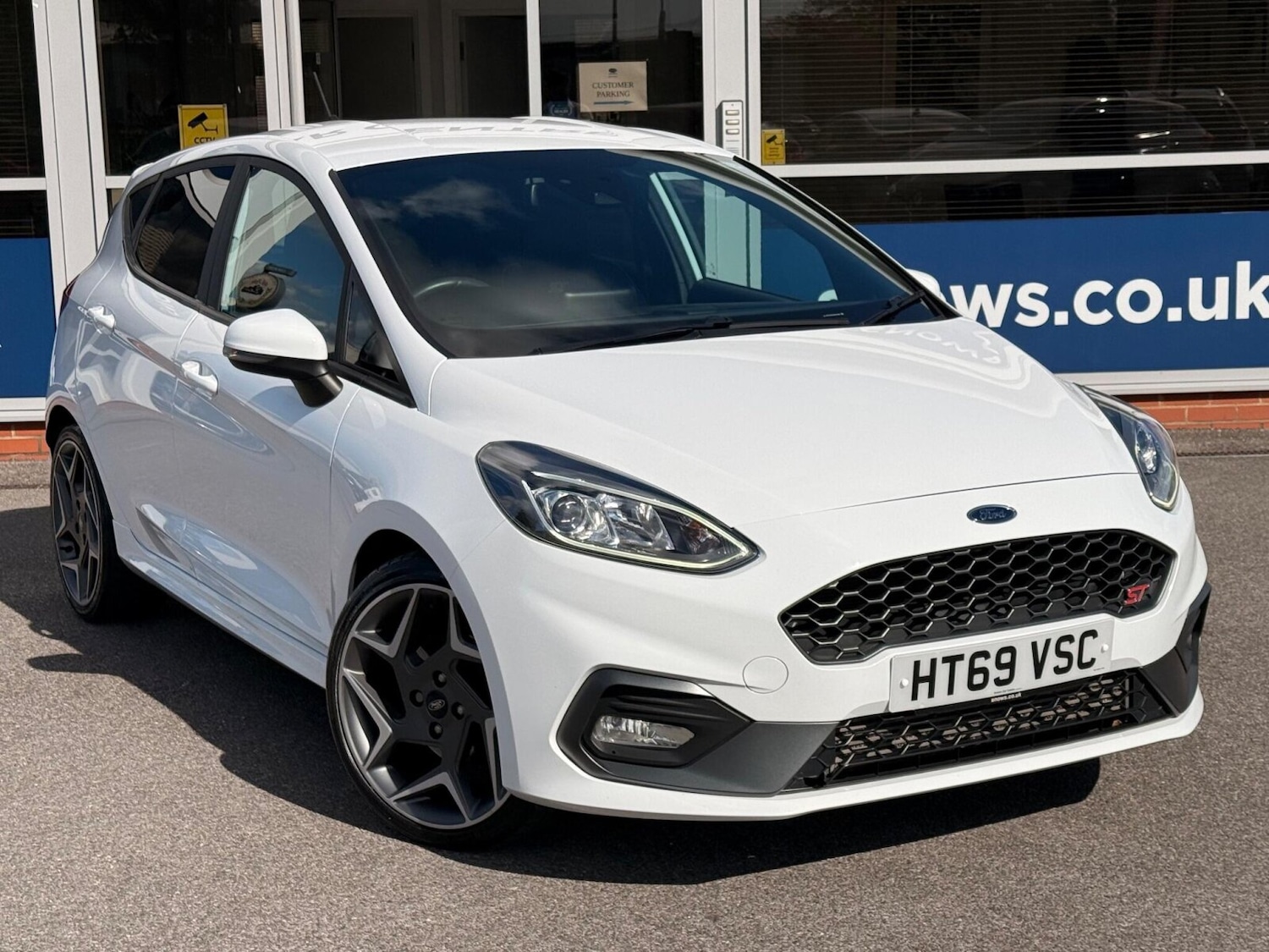 Used Ford Fiesta 2020 for sale - 76680842: Photo 1