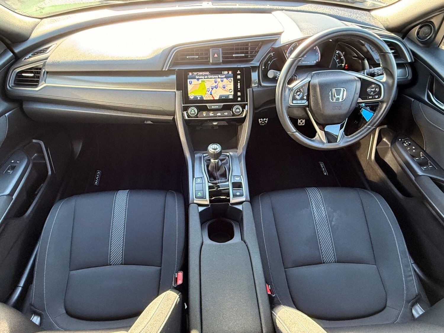 Used Honda Civic 2019 for sale - 76673832: Photo 19