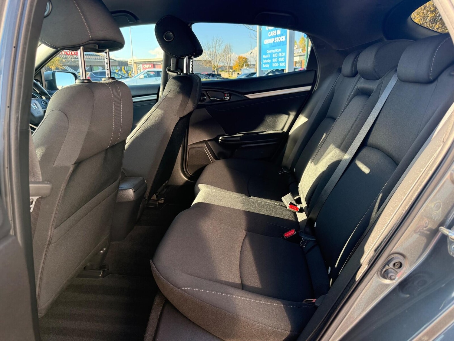 Used Honda Civic 2019 for sale - 76673832: Photo 25