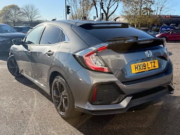 Used Honda Civic 2019 for sale - 76673832: Photo