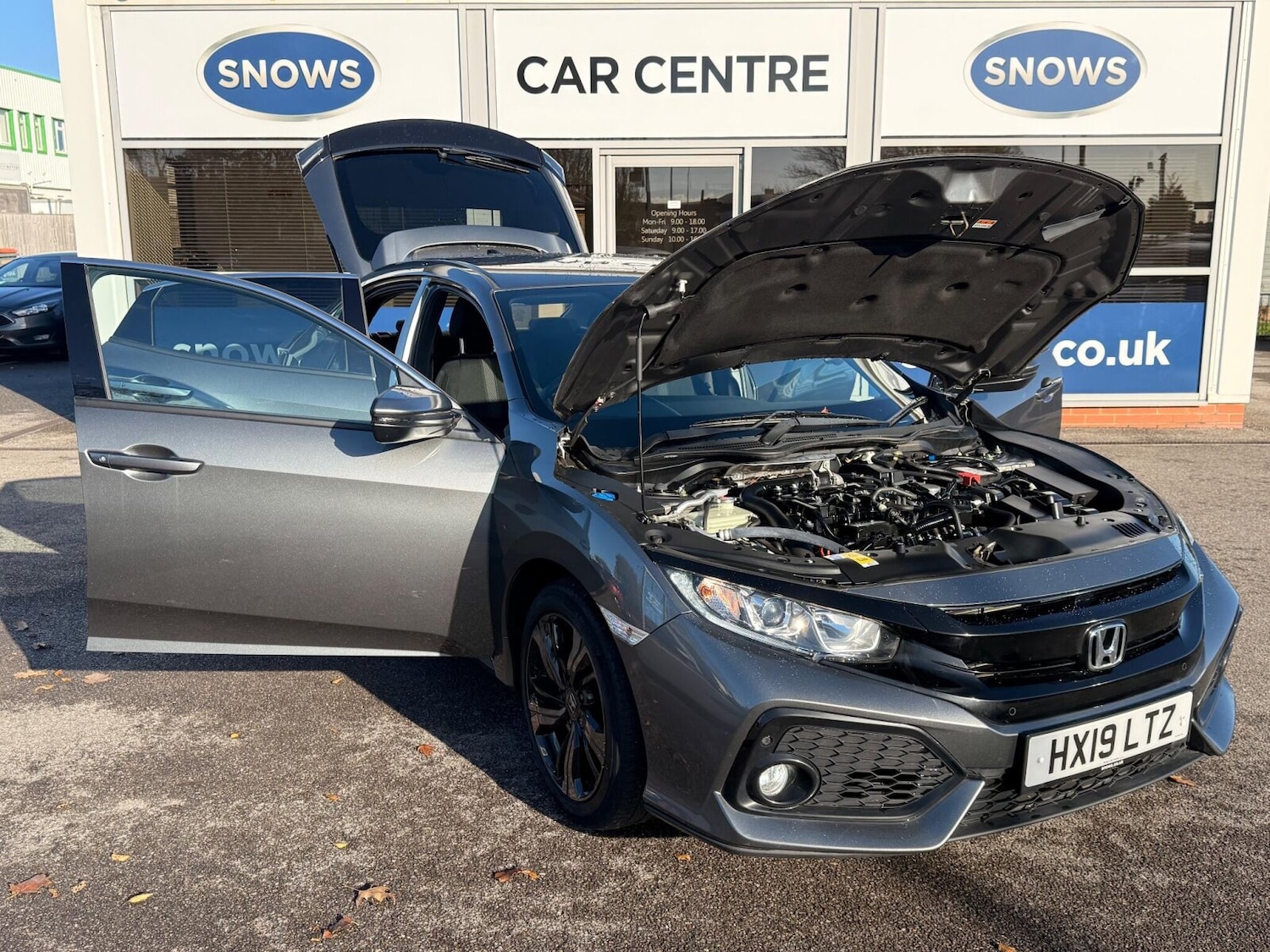 Used Honda Civic 2019 for sale - 76673832: Photo 5