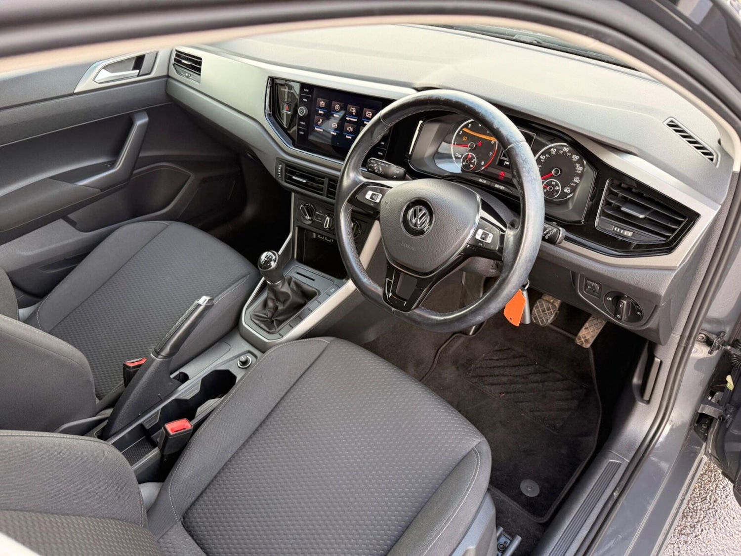 Used Volkswagen Polo 2019 for sale - 77718750: Photo 3