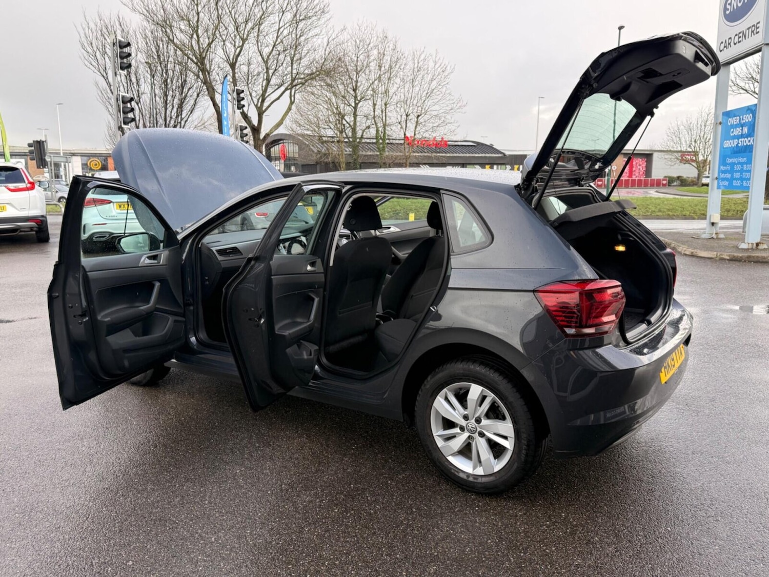 Used Volkswagen Polo 2019 for sale - 77718750: Photo 9