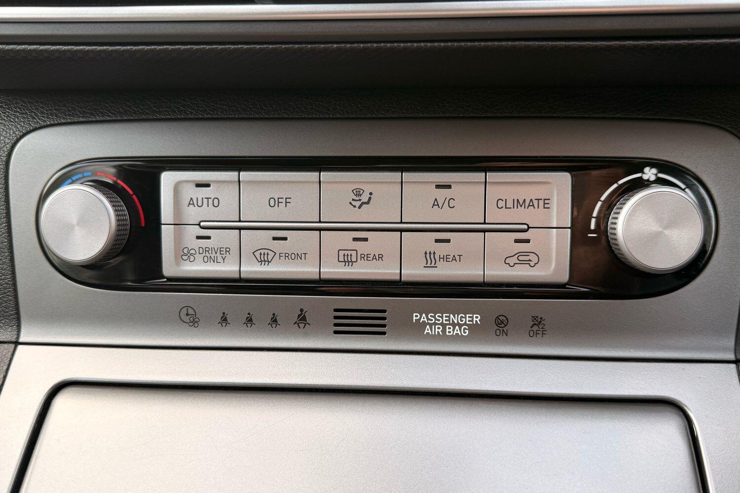 Used Hyundai KONA 2018 for sale - 77746704: Photo 25