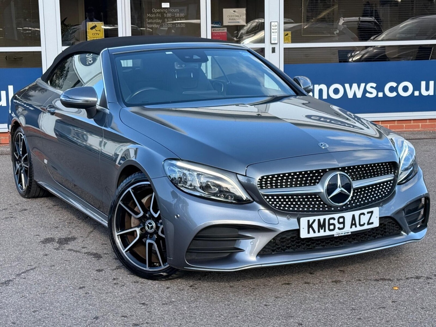 Used Mercedes-Benz C Class 2019 for sale - 76673790: Photo 1