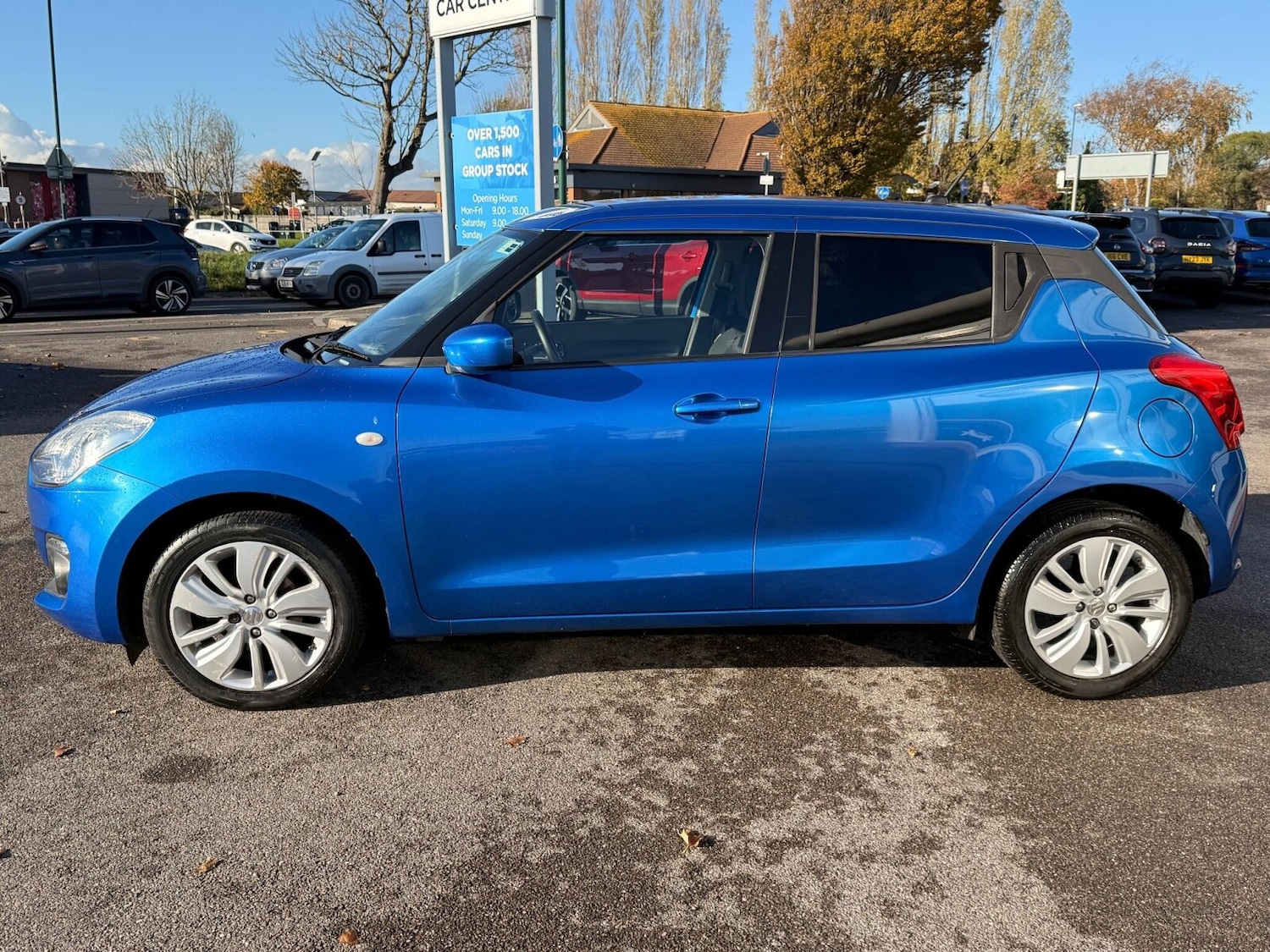 Used Suzuki Swift 2018 for sale - 76673400: Photo 11
