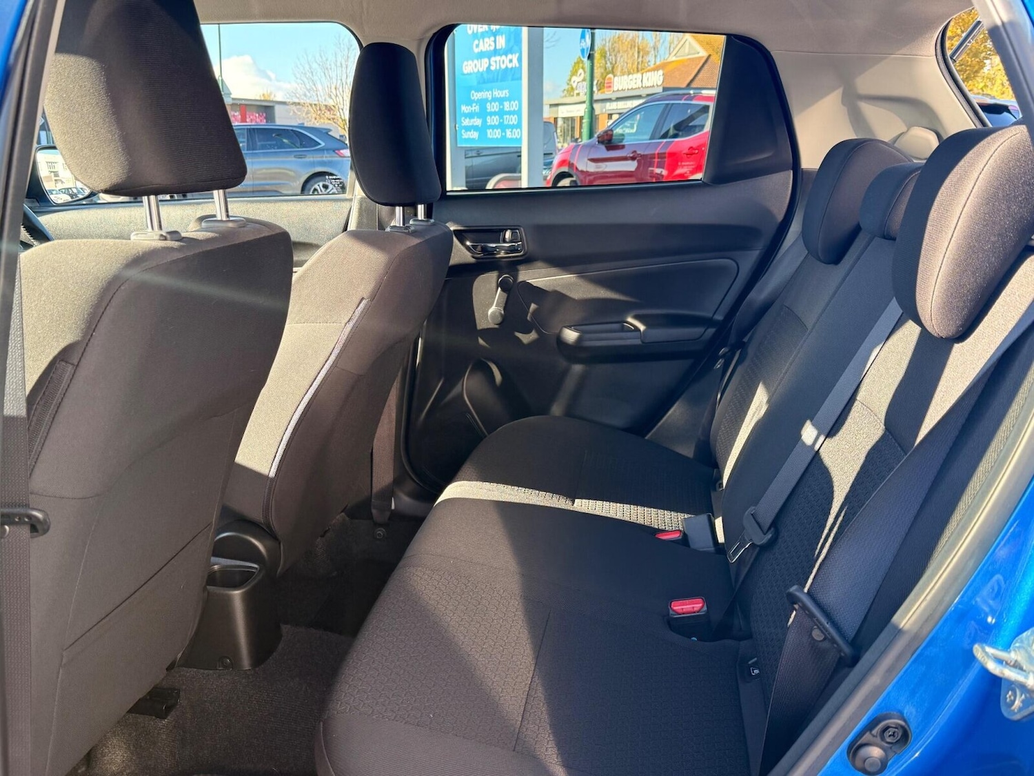 Used Suzuki Swift 2018 for sale - 76673400: Photo 21