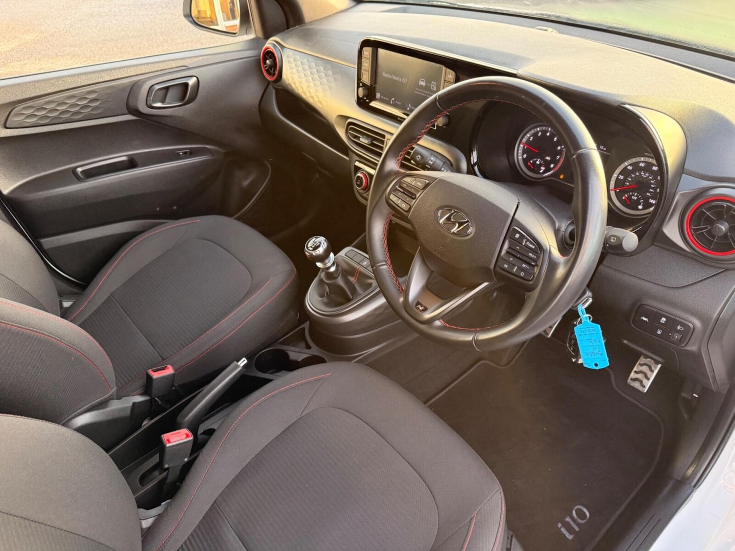 Used Hyundai i10 2023 for sale - 77505808: Photo 3