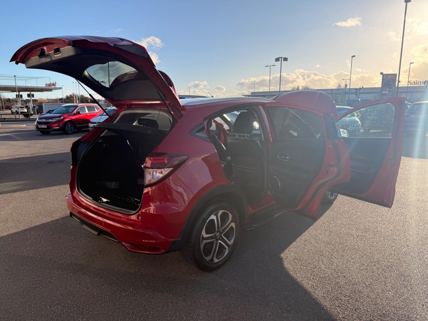 Used Honda HR-V 2018 for sale - 77165744: Photo 16