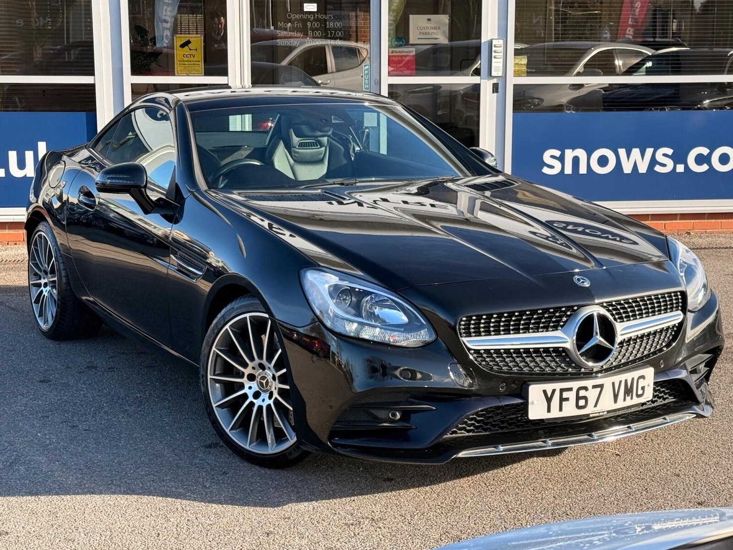 Used Mercedes-Benz SLC 2017 for sale - 76673456: Photo 1