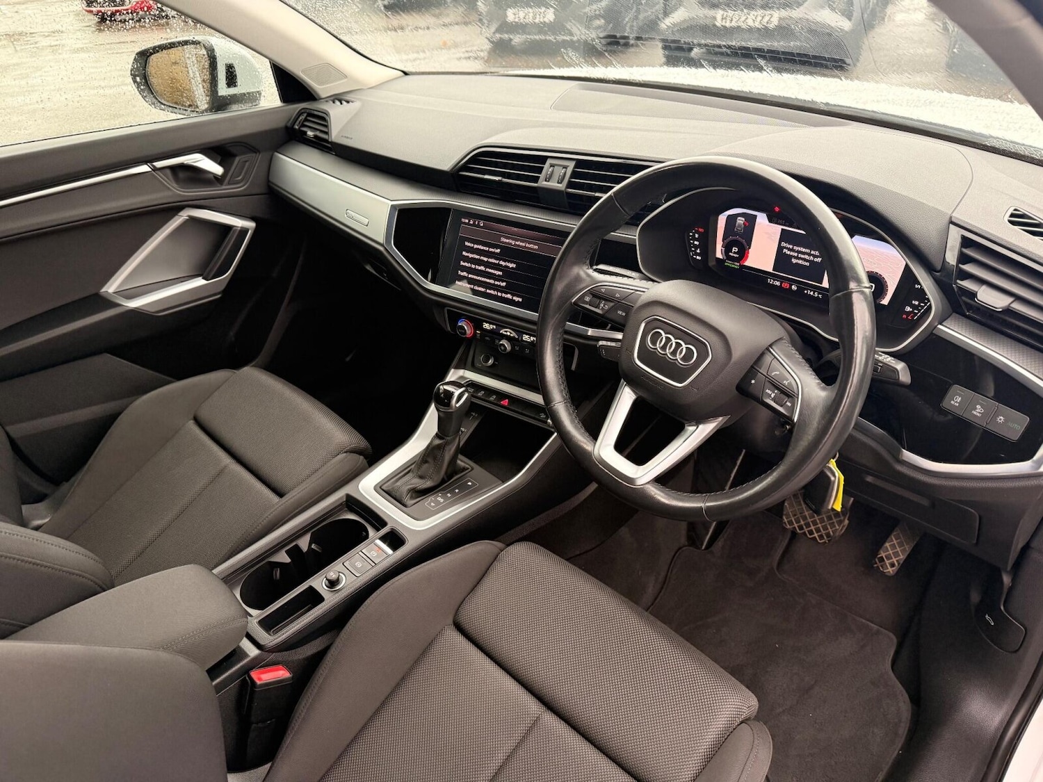 Used Audi Q3 2020 for sale - 76680980: Photo 3