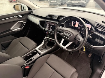 Used Audi Q3 2020 for sale - 76680980: Photo