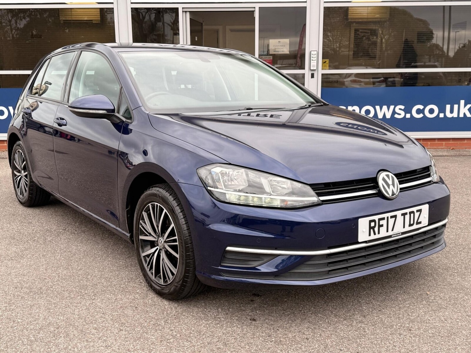 Used Volkswagen Golf 2017 for sale - 76673687: Photo 11