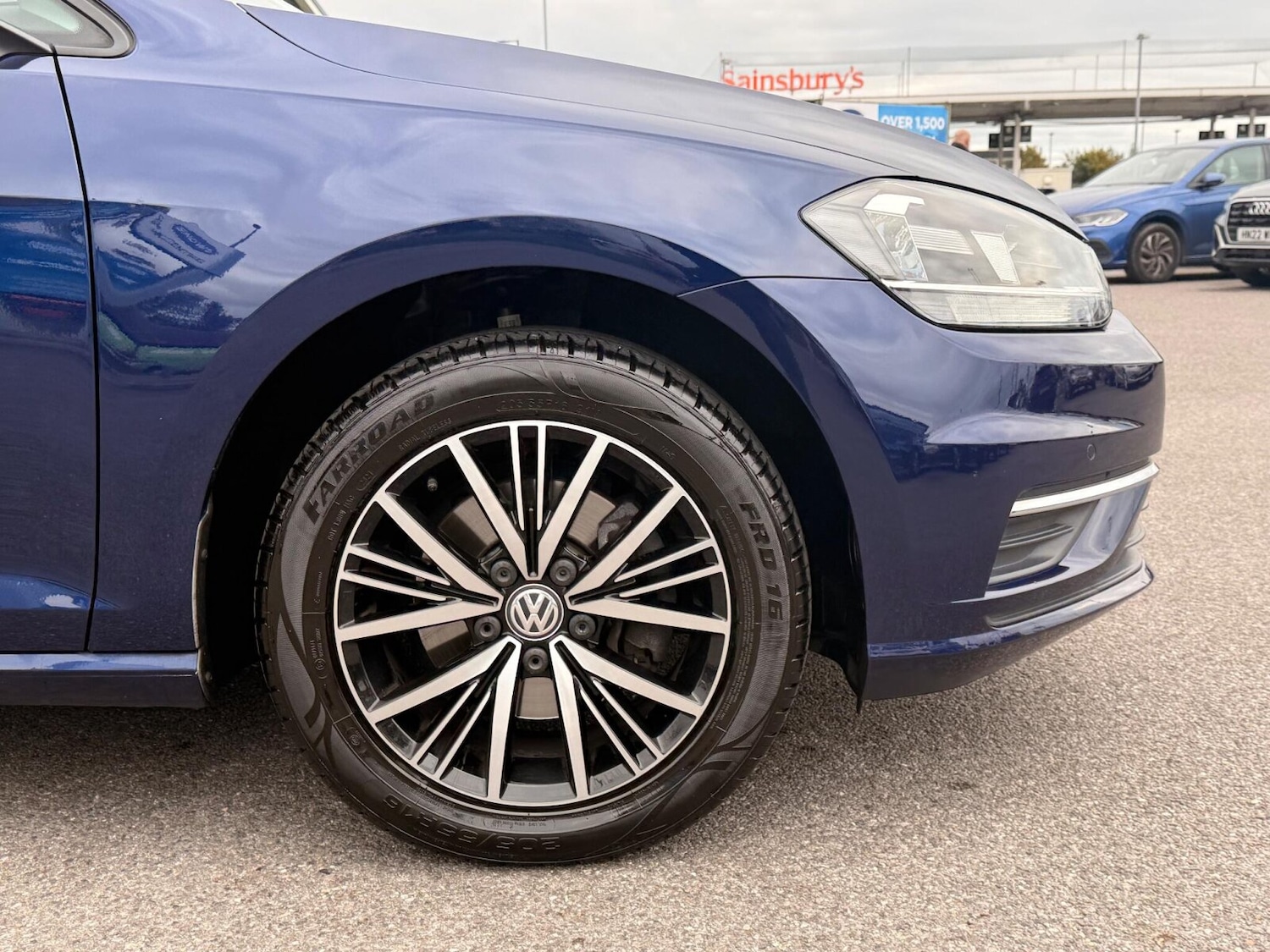 Used Volkswagen Golf 2017 for sale - 76673687: Photo 15