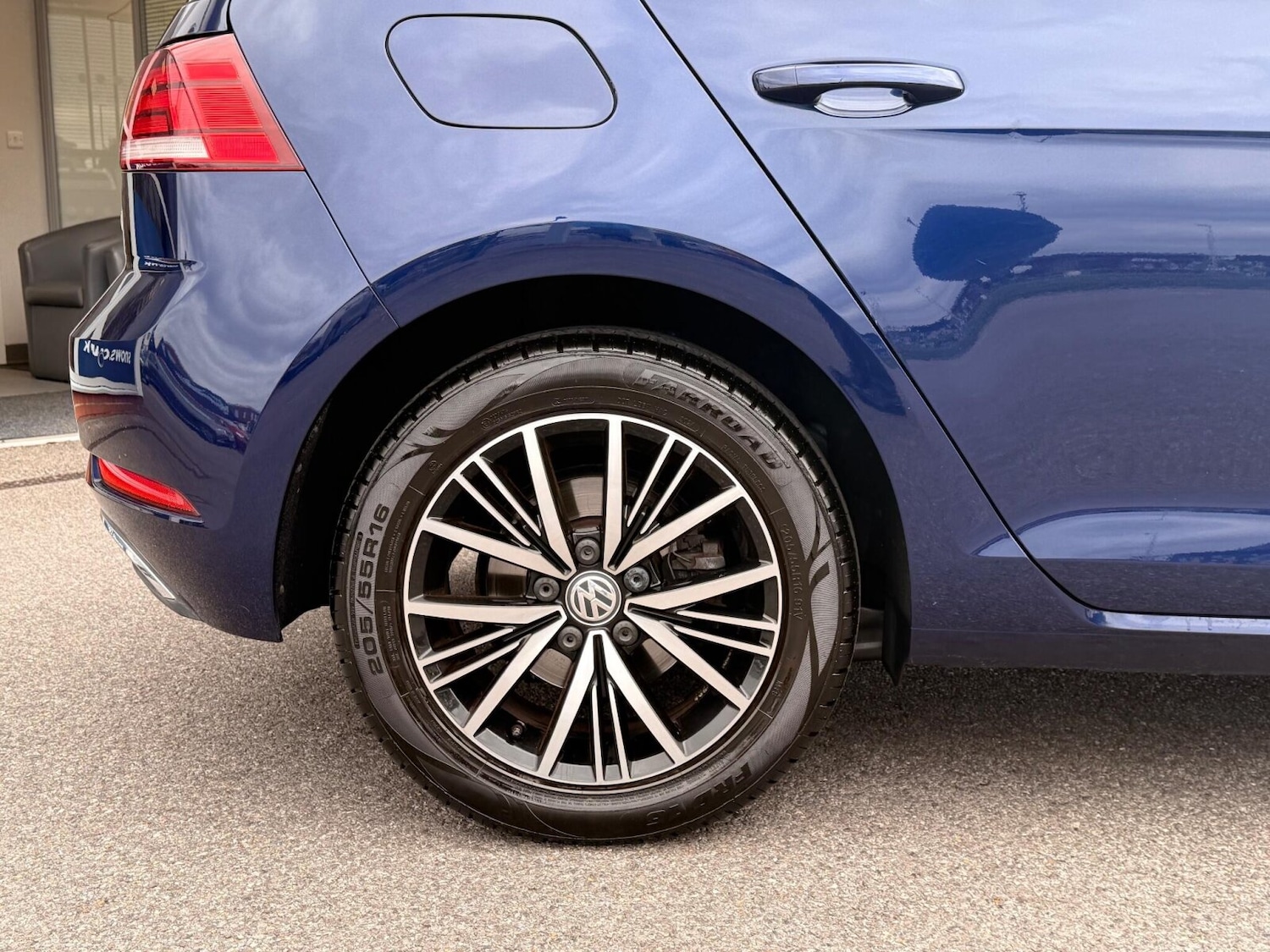 Used Volkswagen Golf 2017 for sale - 76673687: Photo 16