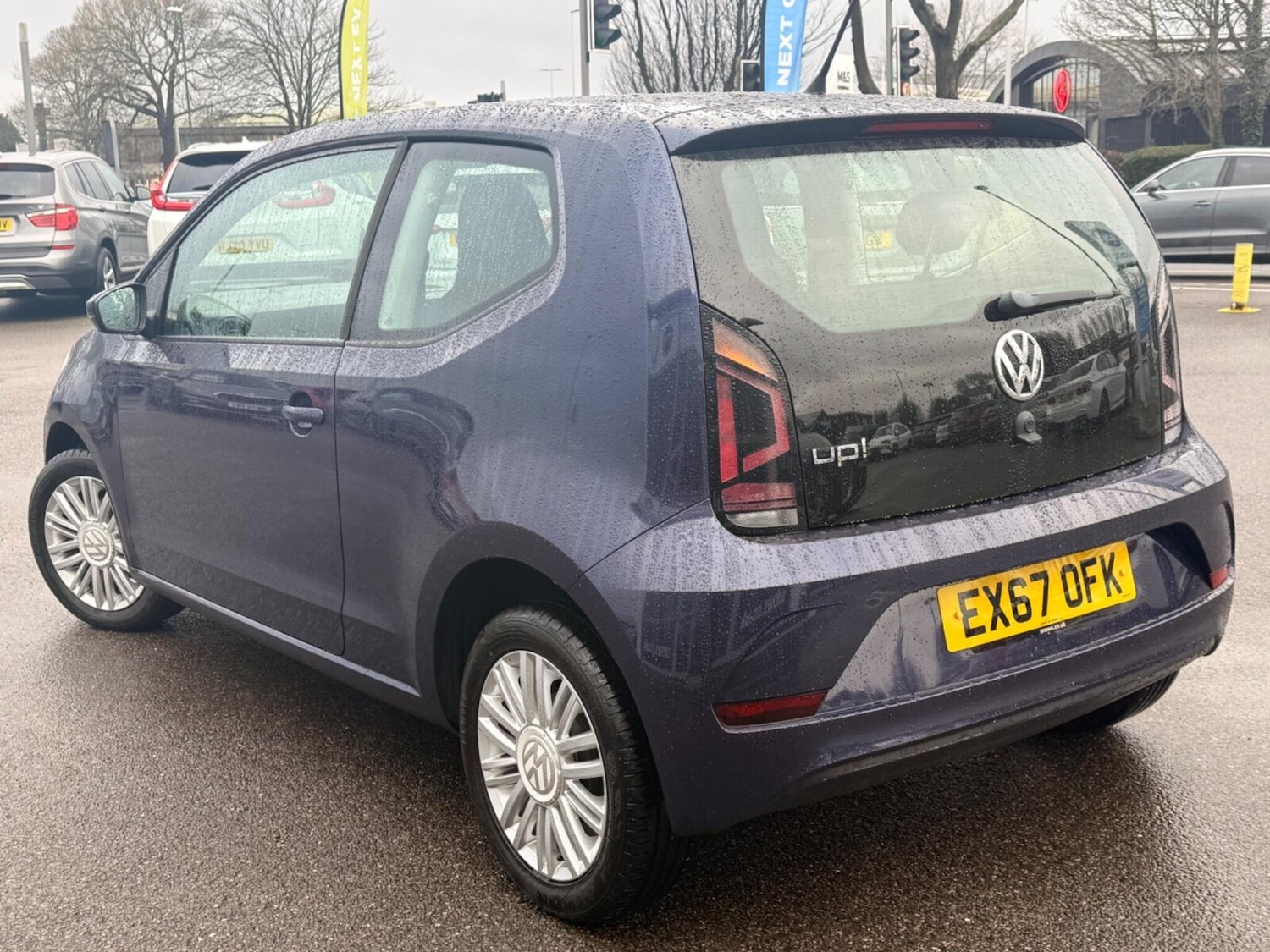 Used Volkswagen up! 2017 for sale - 77560694: Photo 2
