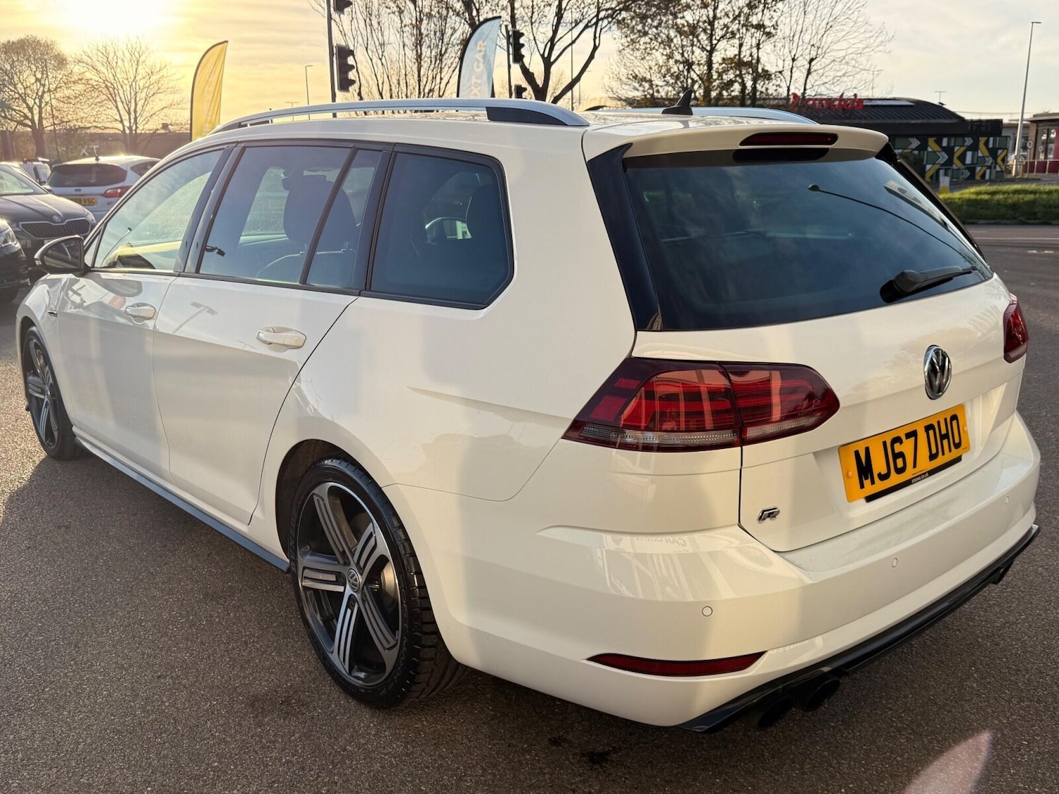 Used Volkswagen Golf 2017 for sale - 76673657: Photo 13