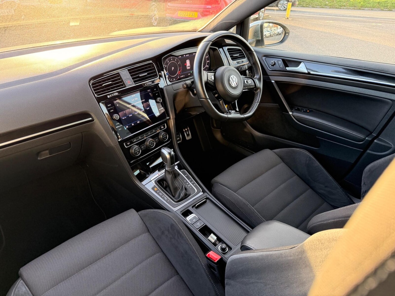 Used Volkswagen Golf 2017 for sale - 76673657: Photo 22