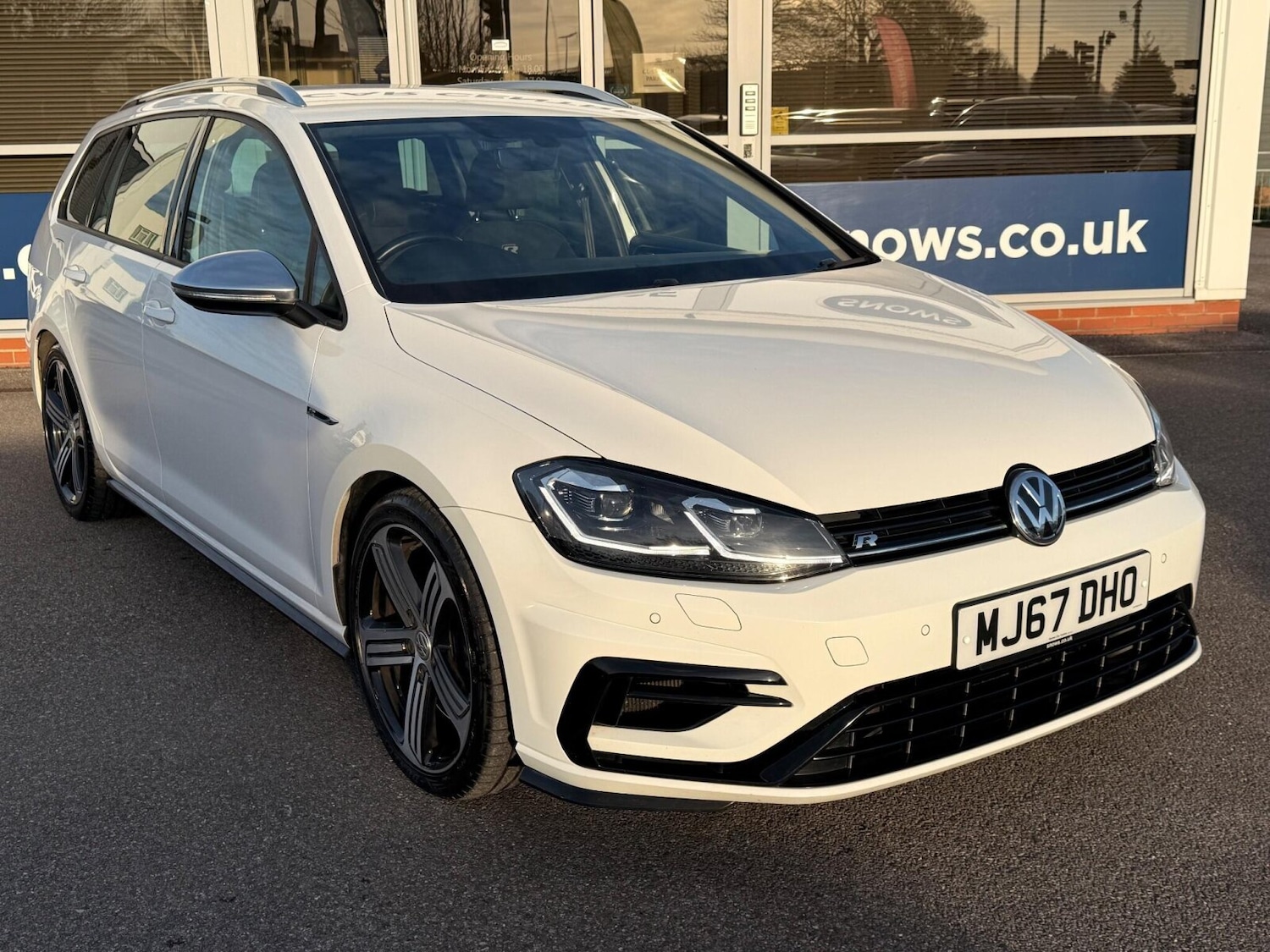 Used Volkswagen Golf 2017 for sale - 76673657: Photo 9